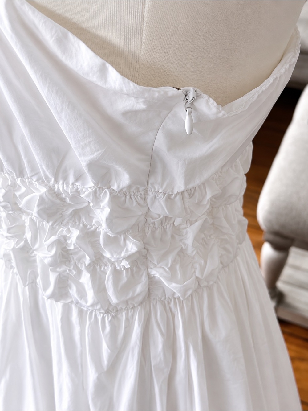 NWT PINCH White Bubble Hem Mini Dress Ruched Waist Size L - Picture 5 of 13